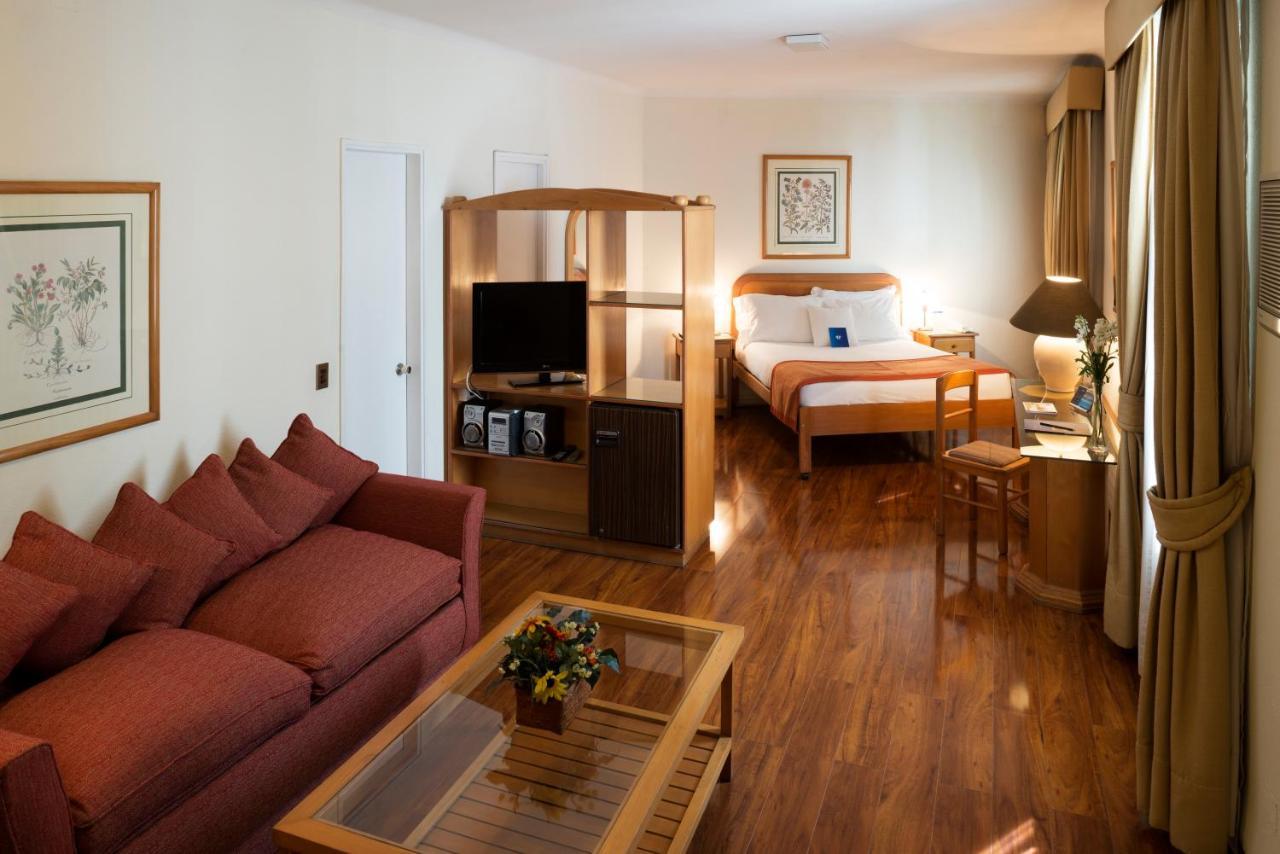 Hotel Presidente Santiago Kültér fotó