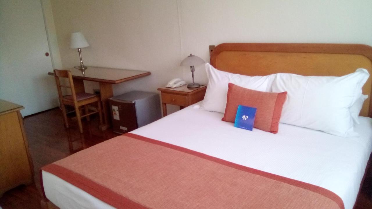 Hotel Presidente Santiago Kültér fotó