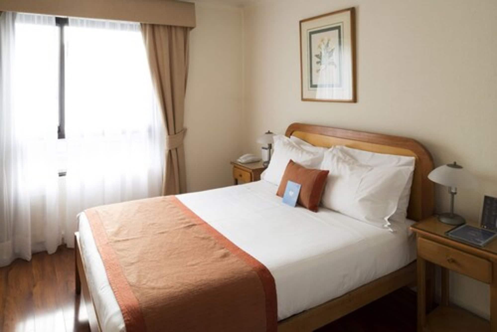 Hotel Presidente Santiago Kültér fotó